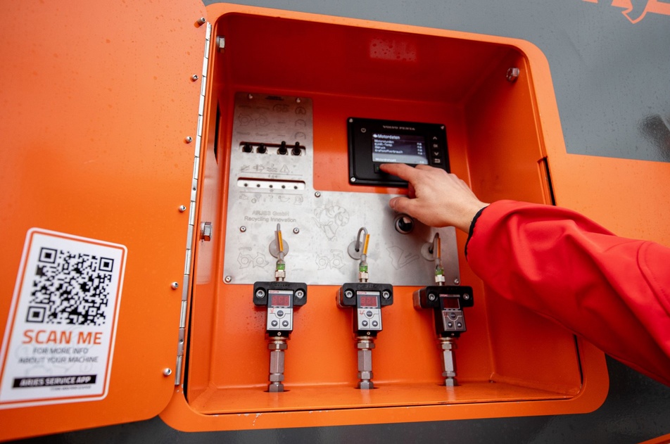 Foto deCombina movilidad y rendimiento para un procesamiento eficiente de residuos comerciales