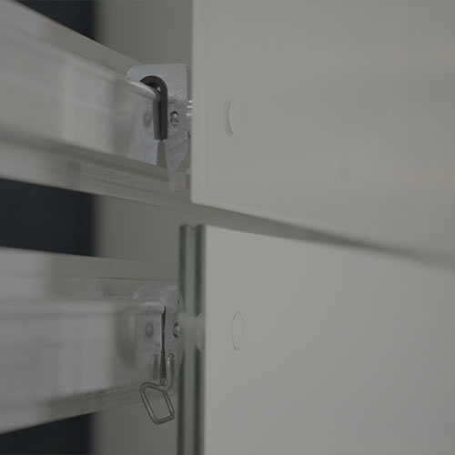 Foto de Sistemas de fijación invisibles para vidrios en fachadas