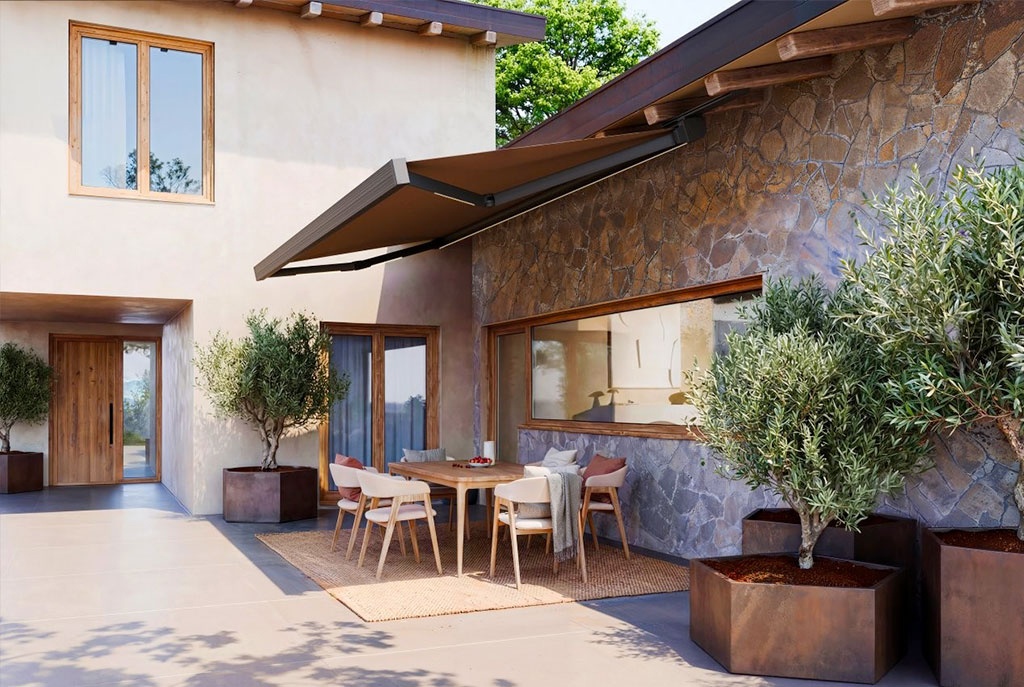 Foto de Toldos motorizados con cajón