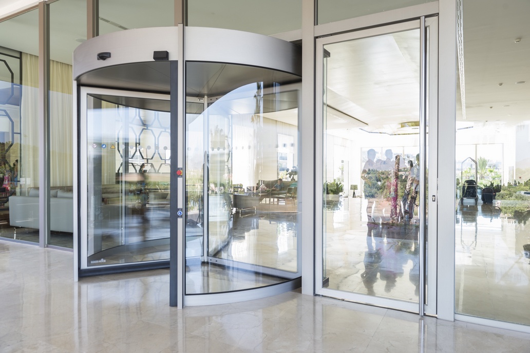 Foto de Puertas automáticas giratorias