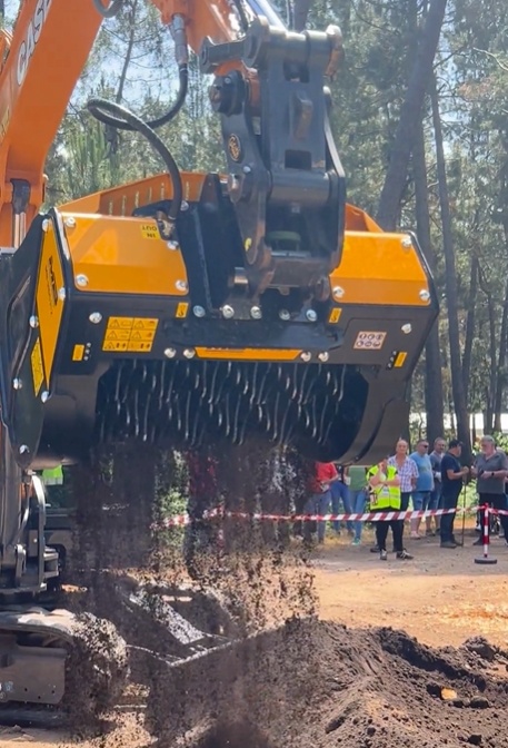 Foto deCucharas seleccionadoras para excavadoras