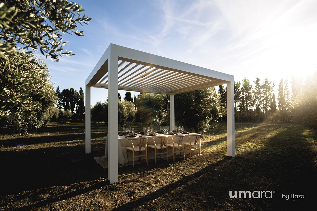 Foto de Pérgolas bioclimáticas motorizadas para espacios outdoor