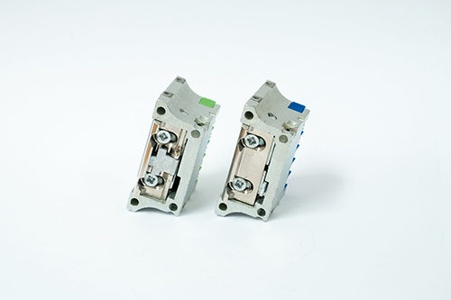 Foto deCerraderos eléctricos