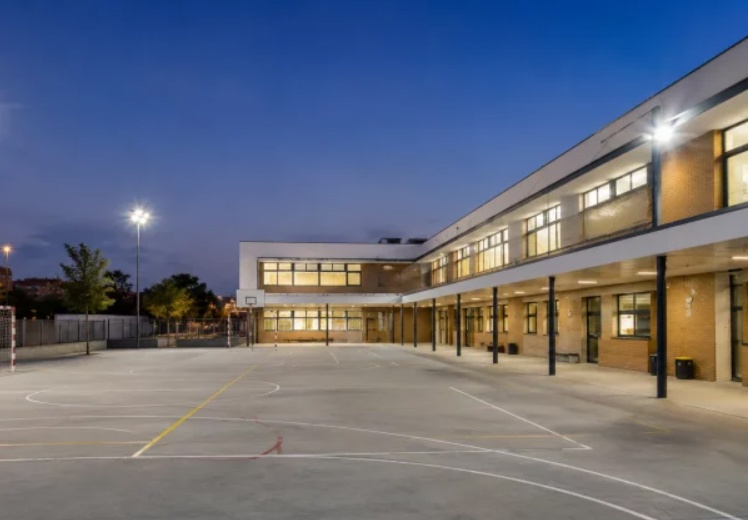 Foto de Iluminación led colegios y centros educativos