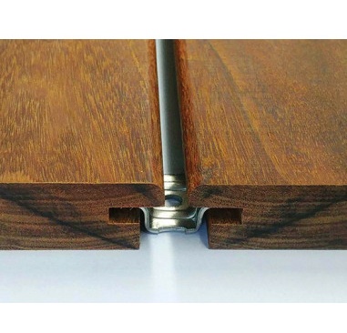 Foto deTarimas exteriores de madera natural