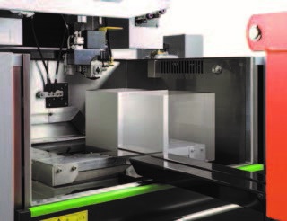 Foto deMáquina de electroerosión por hilo CNC de alta precisión