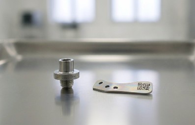 Foto deMarcados láser permanentes para instrumentales médicos con trazabilidades UDI