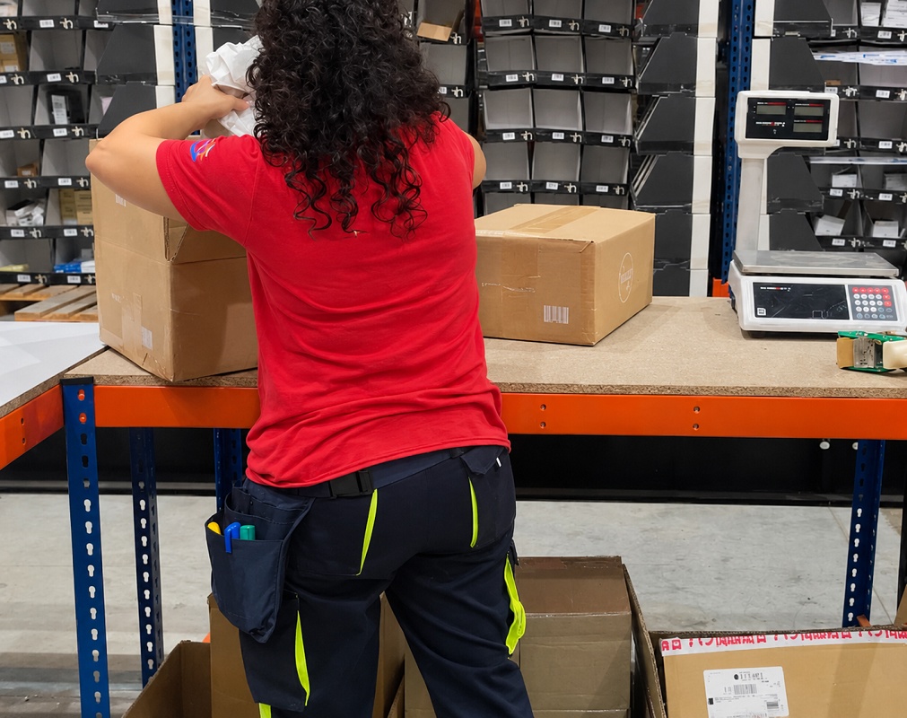 Foto de Gestiones logísticas integrales de pedidos de comercios electrónicos