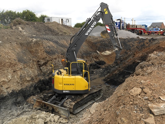 Foto de Excavadoras de radio de giro corto