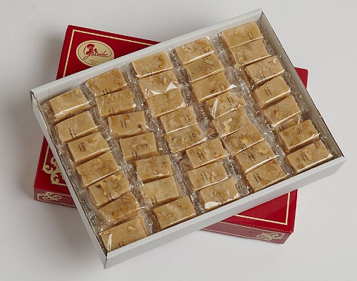 Picture of Turrón Of cream-walnuts