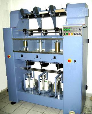 Foto de Máquinas electrónicas para la producción de cordones