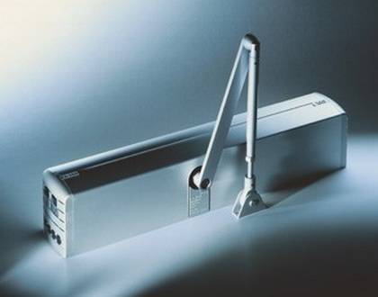 Foto de Operadores automáticos para puertas batientes