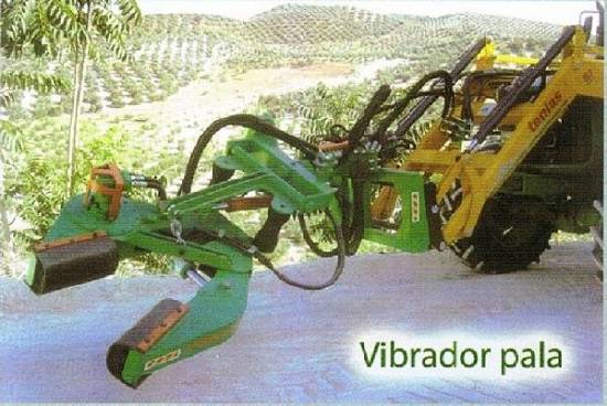 Foto de Vibrador de olivos en pala