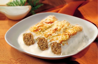 Foto de Canelones de carne con bechamel gratinados