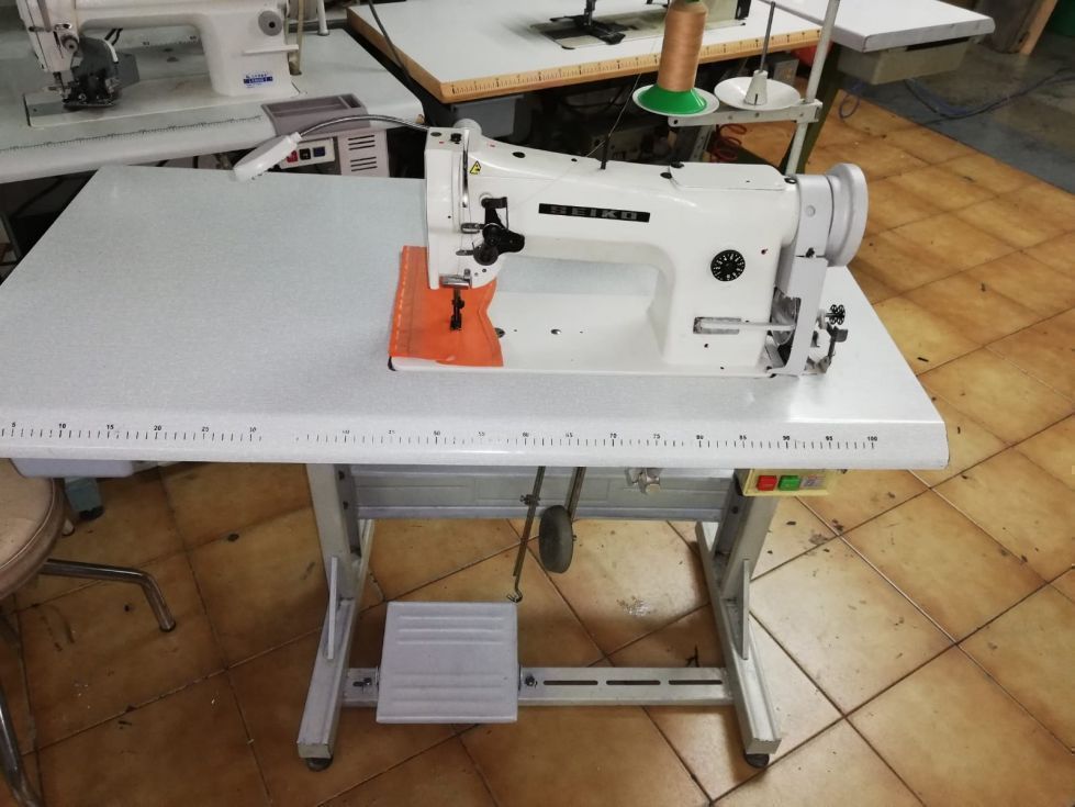 Maquina coser Triple Arrastre