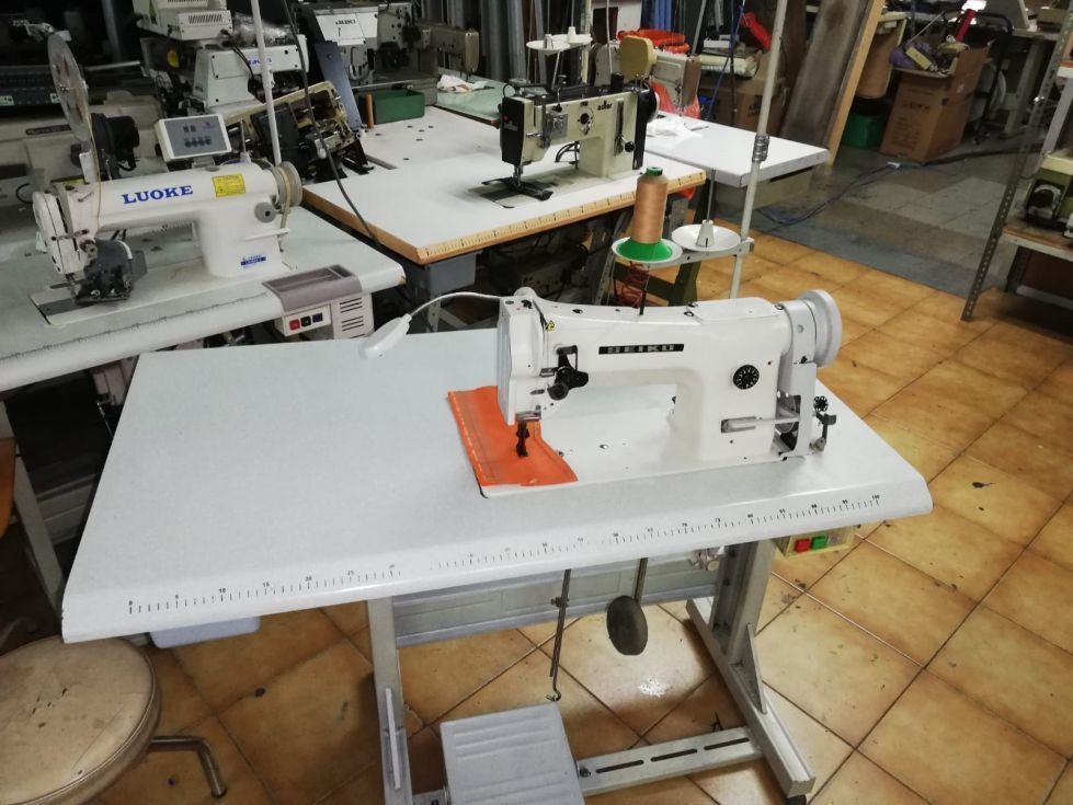 Maquina coser Triple Arrastre