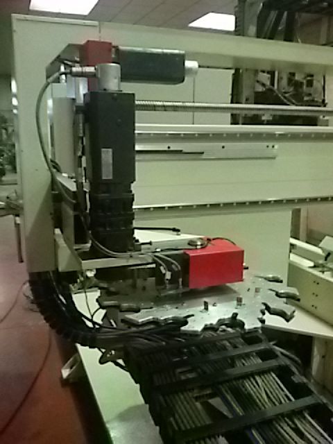 CNC para mecanizado + canteado