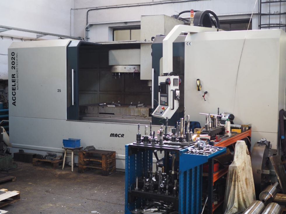 Macro Micro Acceler 2020 X / Y / Z 2020 x 1000 x 850 mm 5550 = Mach4metal