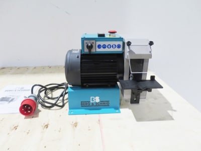 BERG & SCHMID BUE - 200 Brushing deburring machine