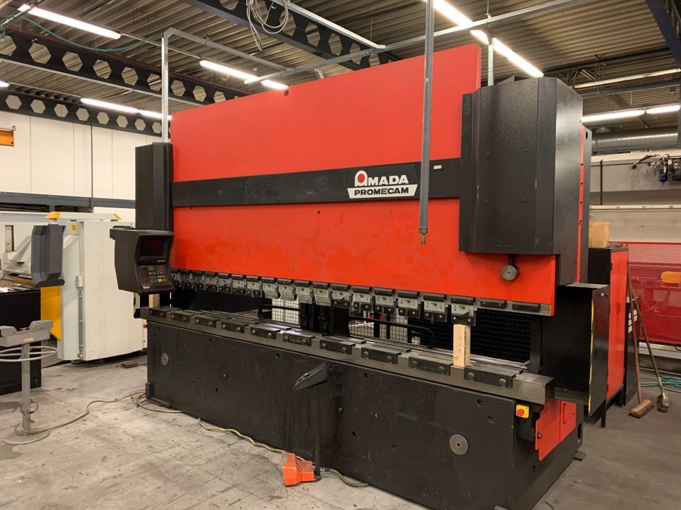 Press brake AMADA - HFBO 220-4 CNC Pressbrake 4200 x 220 Ton 6330 = Mach4metal