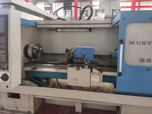 Torno Cnc Pinacho Mustang 225 X 1500