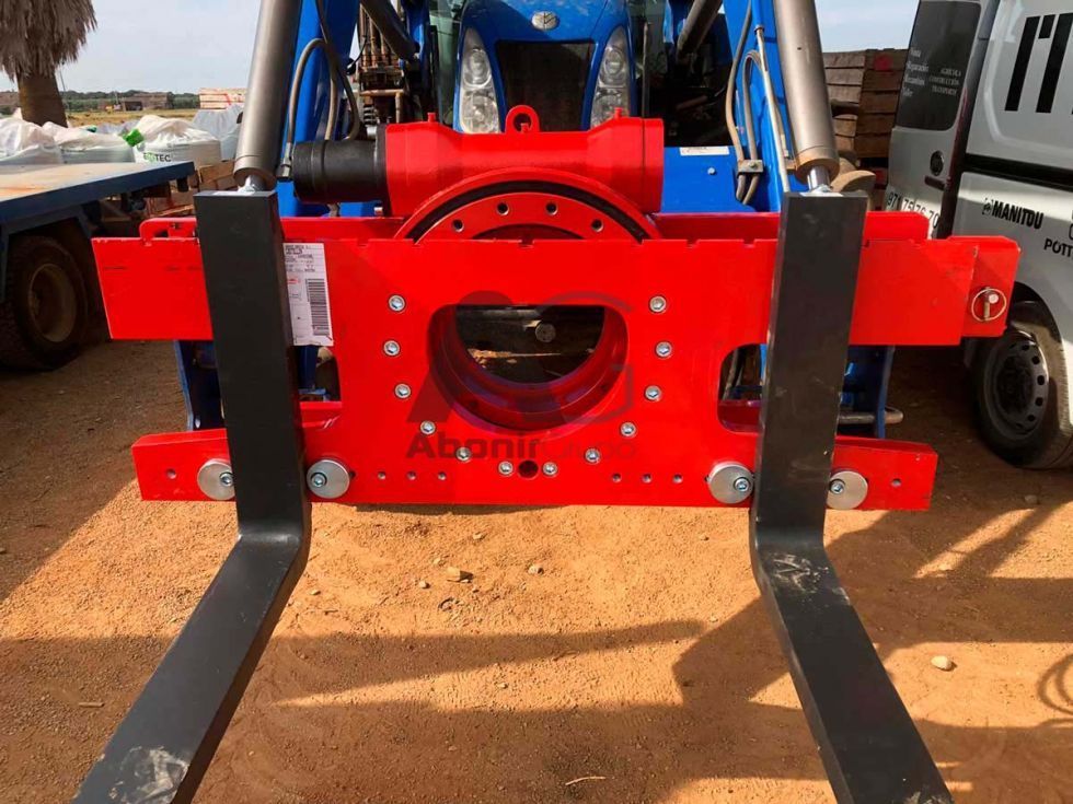 Volteador Hidráulico con Montaje EURO de 2.500Kg de Capacidad y 360º de Giro para Tractores