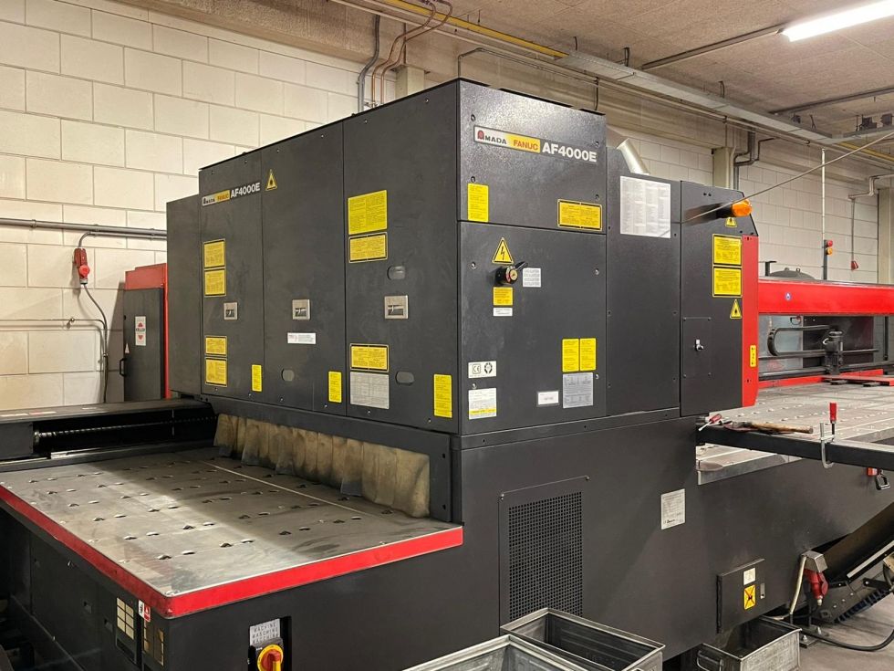 Laser cutter AMADA - LC 2415 A3 CNC 4kW 2500 x 1500 mm 6348 = Mach4metal