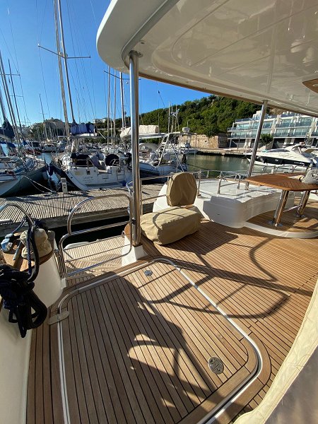 Powercat de 16,75 m de eslora