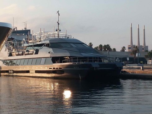 Catamaran à voile de 37,15 m de eslora