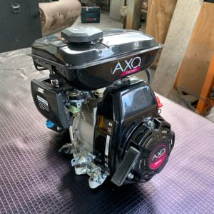 AXO API POLY 2020 / TRIAL RT8 Professional Spreading Pump