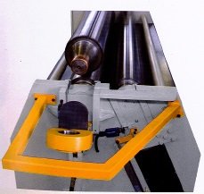 Cilindro hidráulico asimétrico de 3 rodillos MRM-H 2050x250