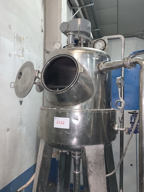 Reactor acero inoxidable 500 litros con agitacion y camisa de segunda mano