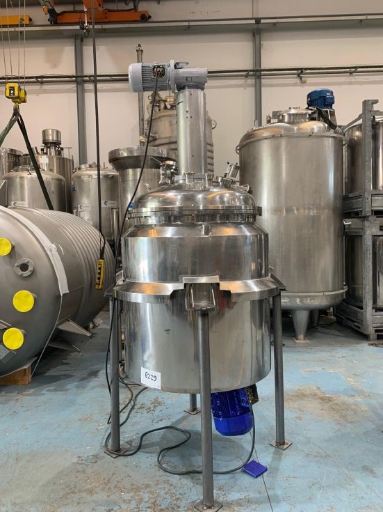 Reactor inoxger acero inoxidable 400 litros con agitación, media caña y calorifugado hermetico