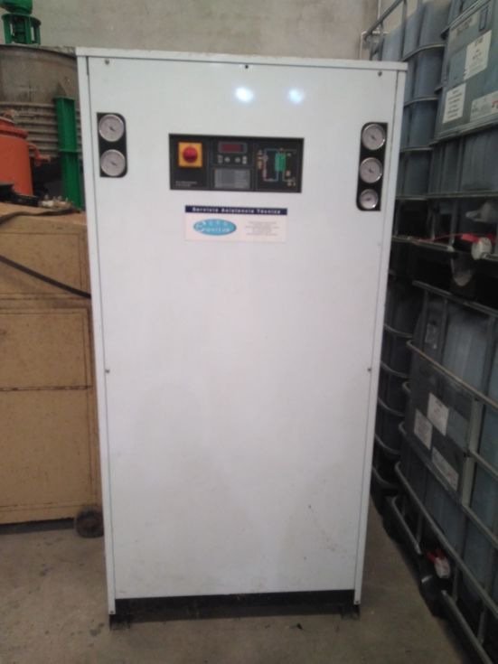 Maquina refrigeradora equifab ne90 30 kw de segunda mano