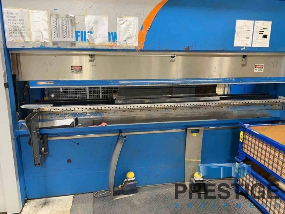 Prensa plegadora CNC