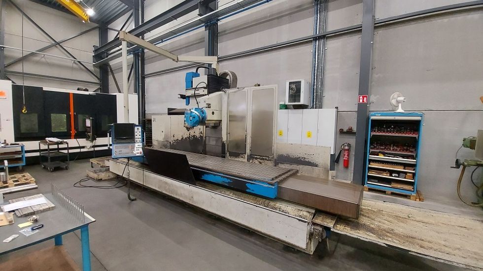 Bed milling machine KiHEUNG - KNC U 1000 6826 = Mach4metal