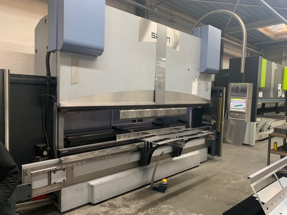 SAFAN DARLEY - H-Brake 240 – 4100 CNC Pressbrake 4100 x 240 T with 6 Axis = Mach4metal 6950