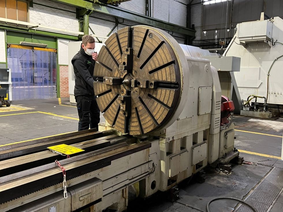 VDF Wohlenberg - V 1250 B Turning lathe Ø 1250 x 6000 mm = Mach4metal 6947