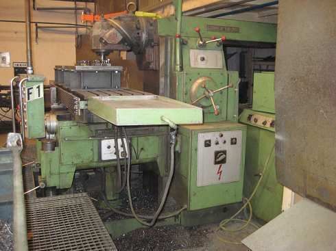 Fresadora Correa FU200