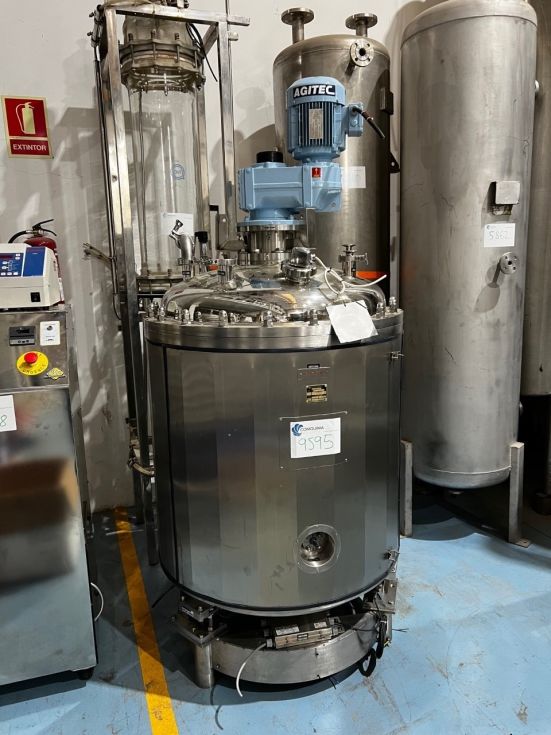 Reactor sofast acero inoxidable 316l 511 litros con camisa, agitación y calorifugadode segunda mano
