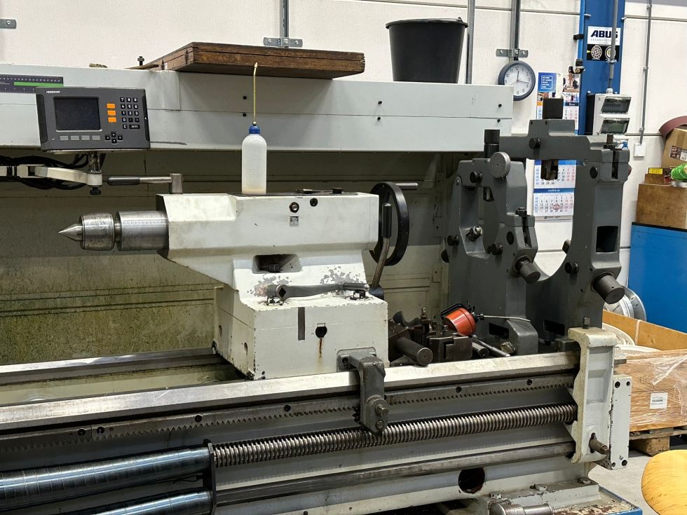 Centre lathe TOS TRENS - SUI 80