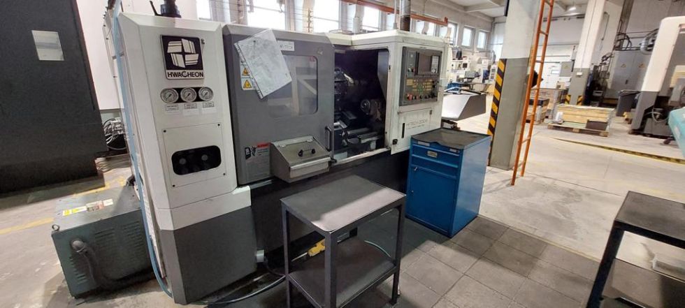 CNC Lathe with c-axis HWACHEON - Hi-TECH 200 B