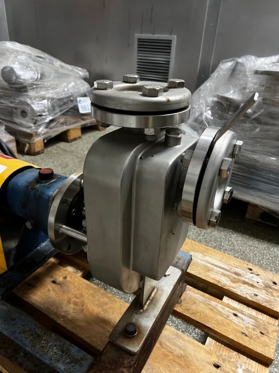 Bomba centrifuga autoaspirante atex seven fl91 3 m3h 1,1 kw de segunda mano