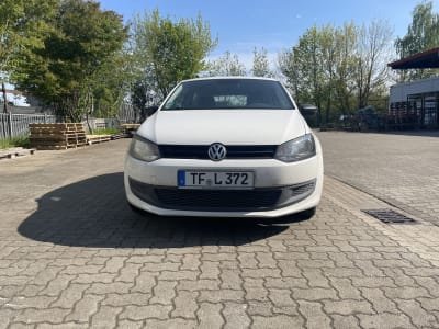 VOLKSWAGEN Polo Car