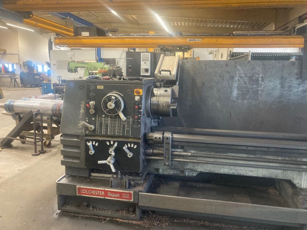 Centre lathe COLCHESTER - MAGNUM 1250