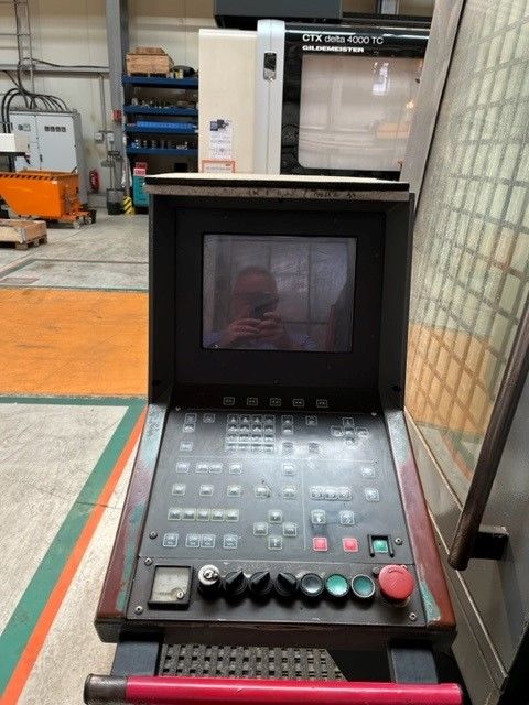 CNC Lathe with c-axis MAHO GRAZIANO - GR500C