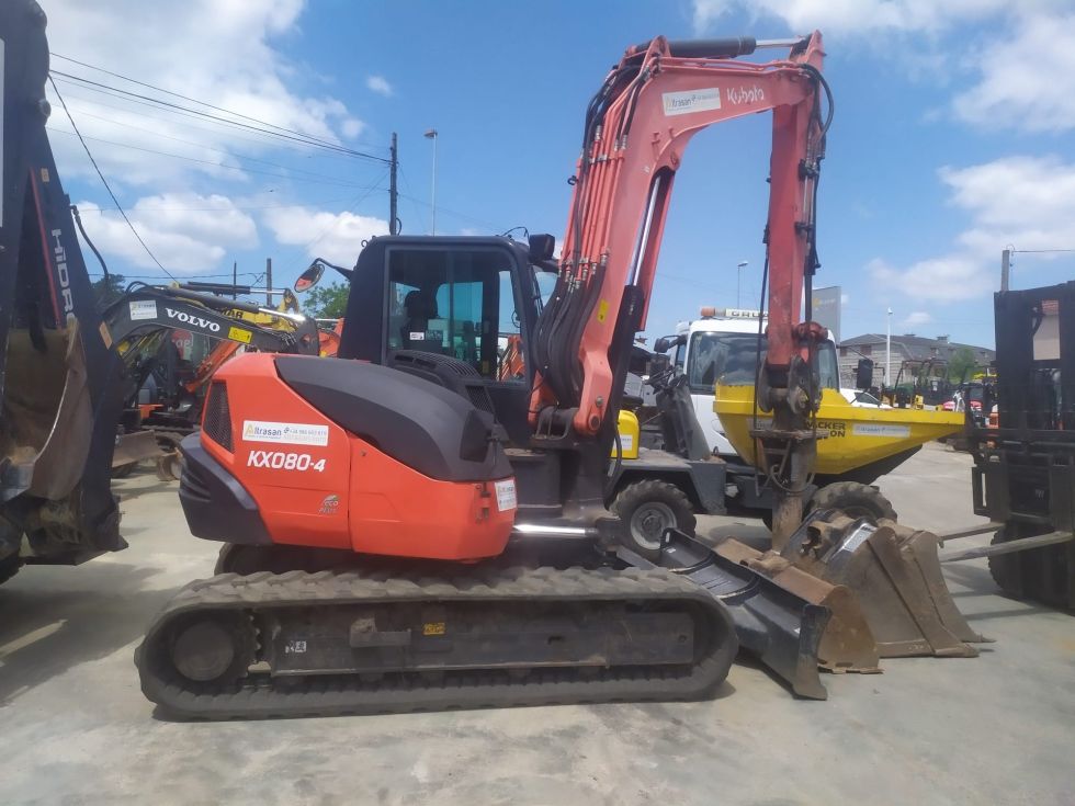 Miniexcavadora 8 t