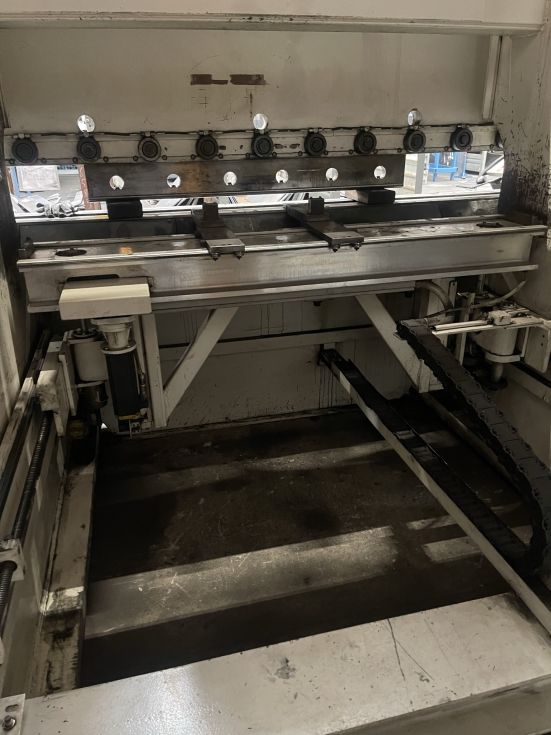 LVD - PPEB-H 400/2750 CNC Pressbrake