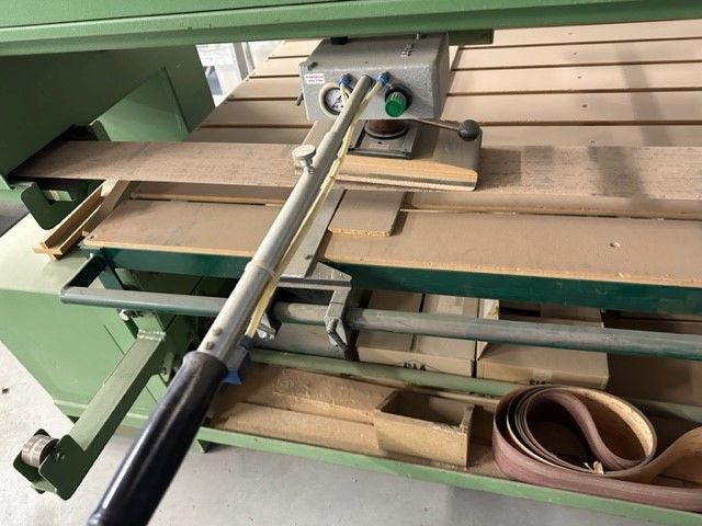 Johannsen - T 95 table 3450 x 1350 mm Long Belt Grinding machine ( wood )