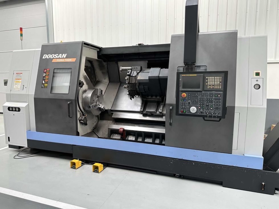 Torno CNC Doosan Puma 700M